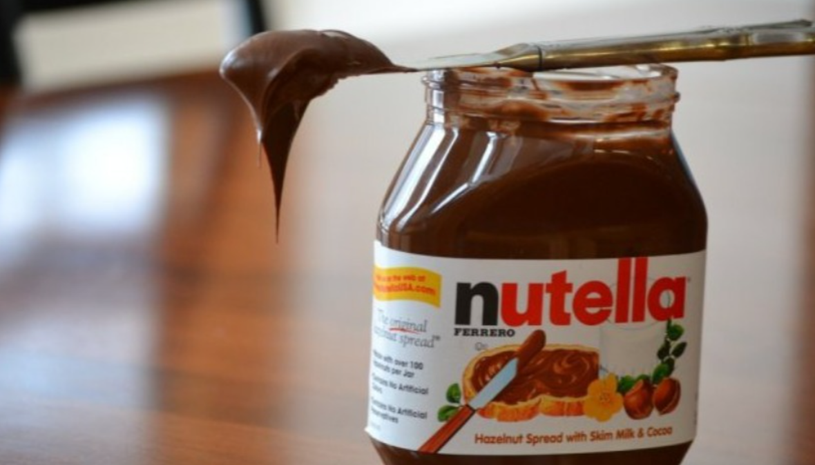 ferrero-povlaci-nutellu-iz-prodaje-u-austriji:-metalni-delovi-u-cokoladnom-namazu