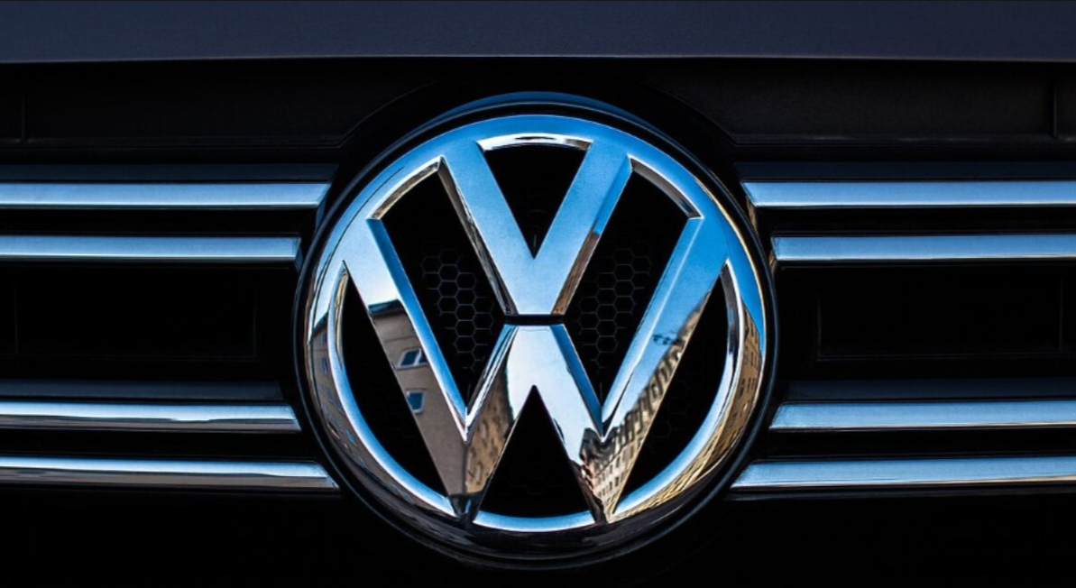 ,,volkswagen“-planira-da-otpusti-cak-100.000-radnika:-najveci-rezovi-u-istoriji-kompanije!