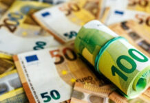 3 znaka čeka velika lova: Jul briše sve dugove – Kupaće se u parama 3-znaka-ceka-velika-lova:-jul-brise-sve-dugove-–-kupace-se-u-parama